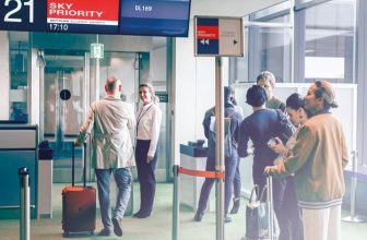 Thẻ Skypriority Vietnam Airlines là gì? Ưu đãi và điều kiện mở thẻ